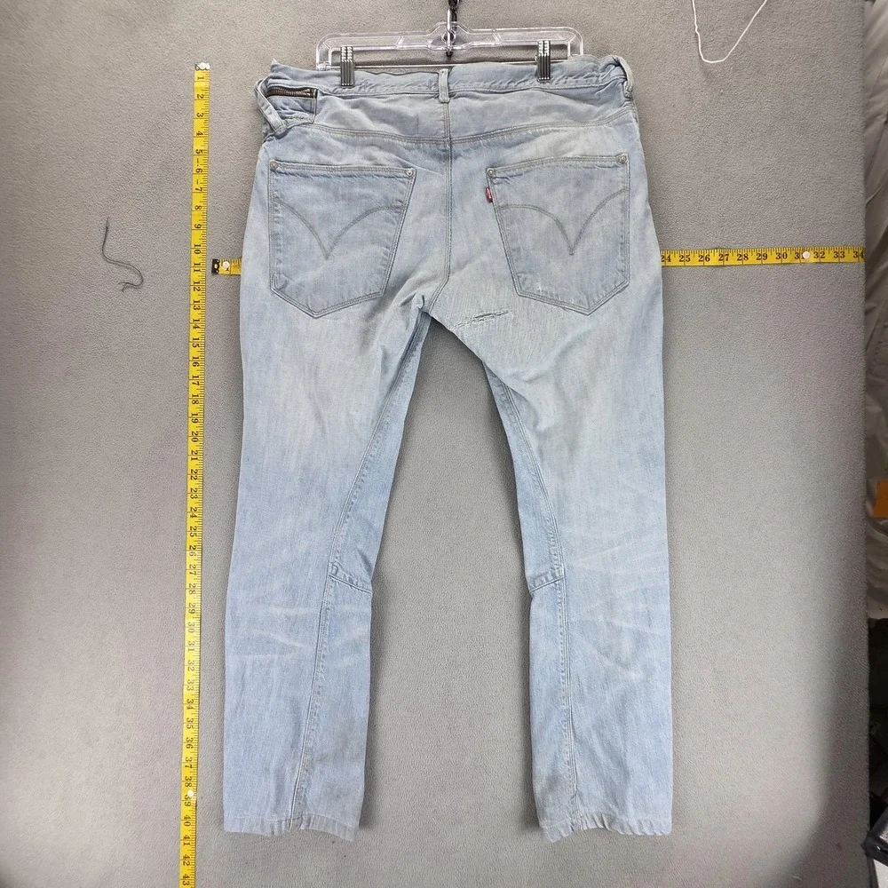 VTG Levis Engineered Jeans Mens Blue Twisted Light Wash Altered Hem Fits 36x30